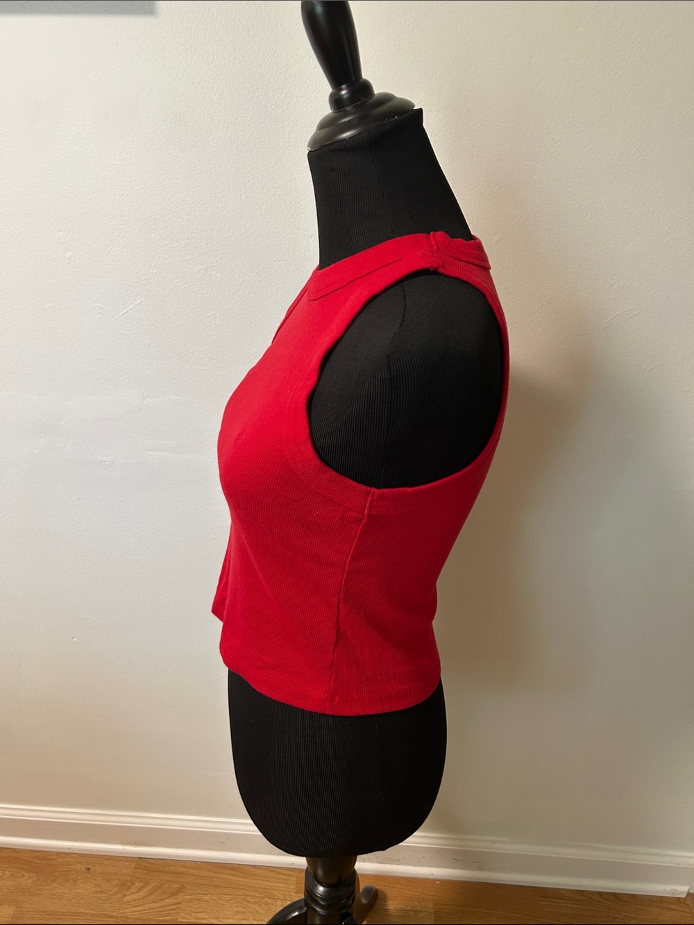 Old Navy Ribbed Tank Top - Picture 2 of 4